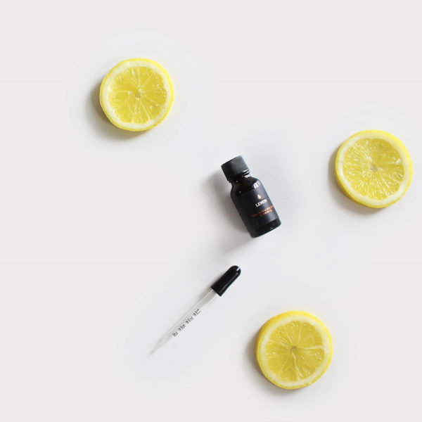 Essential Oil 100% Extract of Lemon Dropper and Bottle